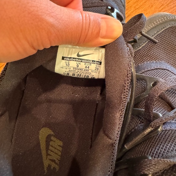 Nike men’s sneakers size 10 - Picture 5 of 8